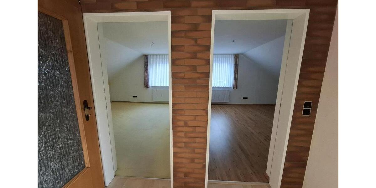 Dachgeschoßwohnung Goslar OS Hahnenklee-Bockswiese - 4 Zimmer, 91 m&sup2;, 725&euro; | Angebot:24836622