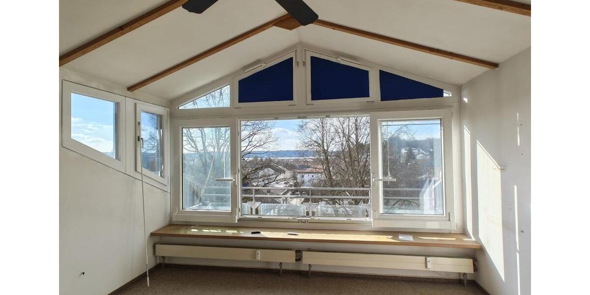 Dachgeschoßwohnung Traunreut Irsing - 3 Zimmer, 72 m&sup2;, 750&euro; | Angebot:25051998