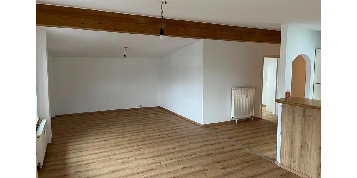 Dachgeschoßwohnung Eggenfelden - 2 Zimmer, 68 m&sup2;, 627&euro; | Angebot:25308057