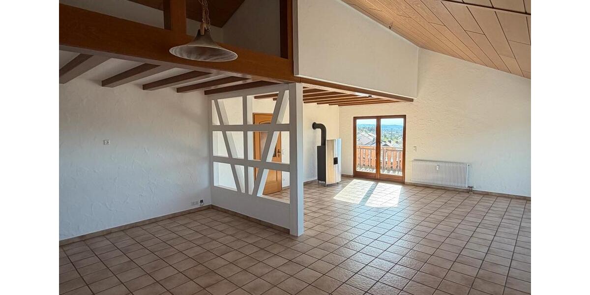 Dachgeschoßwohnung Engen - 3.5 Zimmer, 120 m&sup2;, 1.190&euro; | Angebot:26339973