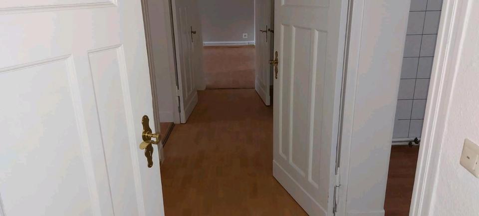 Erdgeschoßwohnung Calbe (Saale) - 4 Zimmer, 113 m&sup2;, 850&euro; | Angebot:26426147