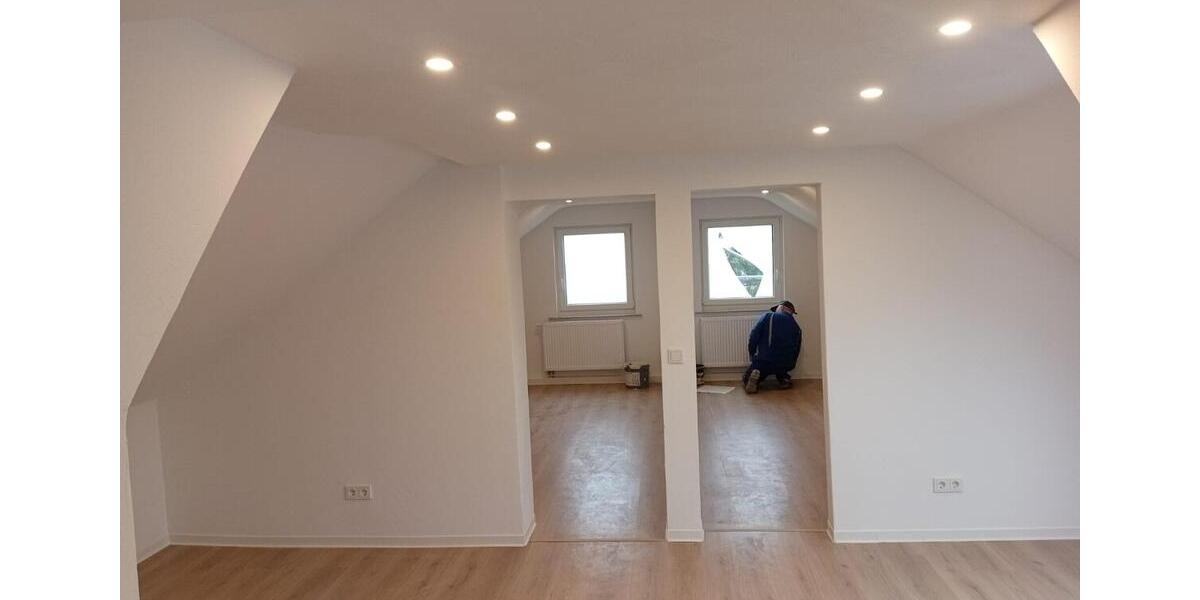 Dachgeschoßwohnung Neunkirchen Heinitz - 1 Zimmer, 50 m&sup2;, 650&euro; | Angebot:26151746