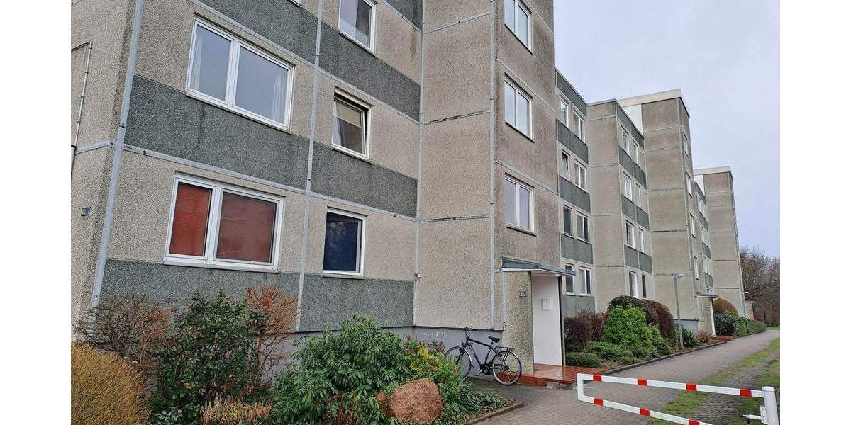 Etagenwohnung Neumünster Gadeland - 4 Zimmer, 94 m&sup2;, 800&euro; | Angebot:25796591