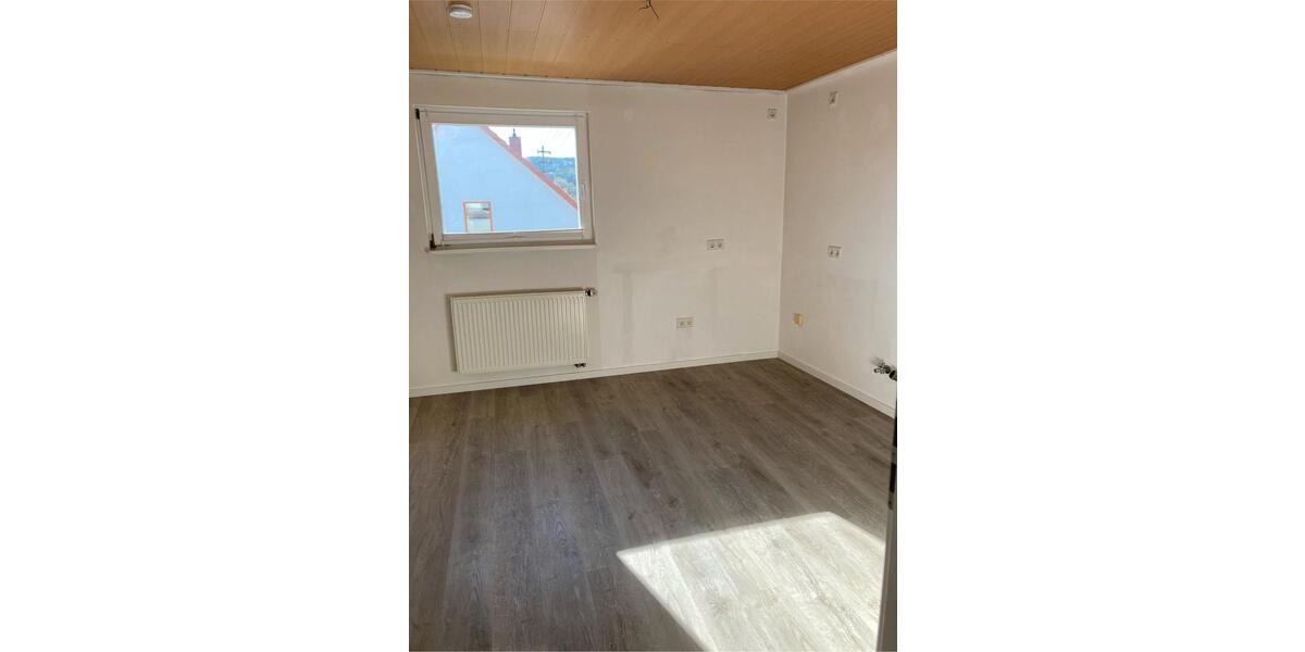 Etagenwohnung Gersheim - 3 Zimmer, 85 m&sup2;, 620&euro; | Angebot:26056734