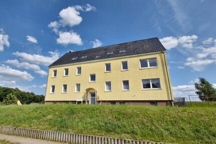 Wohnung Goldberg - 2 Zimmer, 48 m&sup2;, 290&euro; | Angebot:25794998