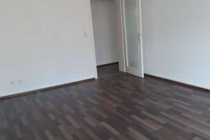 Wohnung Wiesbaden Südost - 2 Zimmer, 60 m&sup2;, 750&euro; | Angebot:25973137