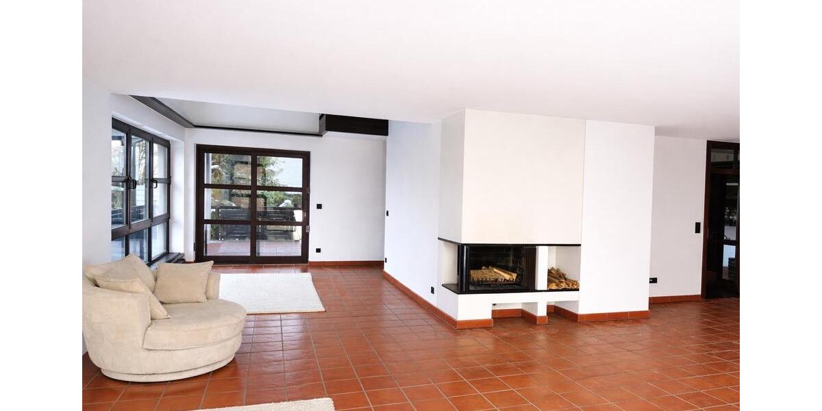 Einfamilienhaus Lübbecke - 4 Zimmer, 240 m&sup2;, 2.190&euro; | Angebot:24851143