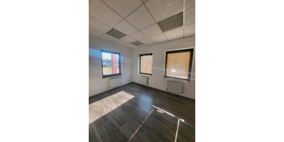 Gewerbeobjekt Lübeck Sankt Lorenz Nord - 1.450&euro; | Angebot:26119484