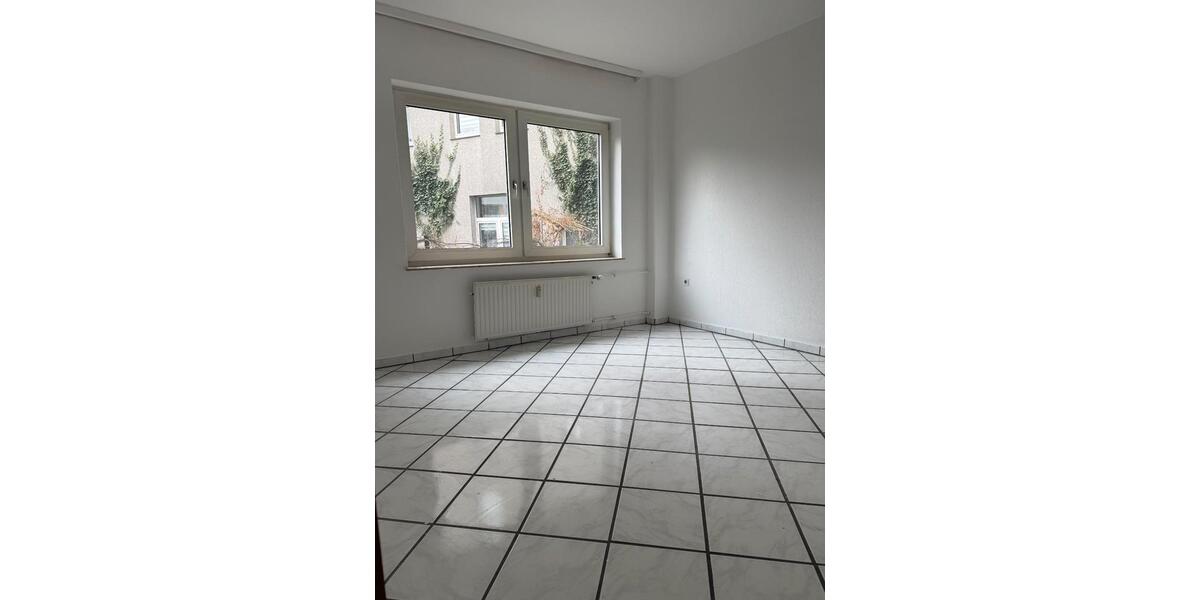 Erdgeschoßwohnung Gelsenkirchen Gelsenkirchen-Mitte - 3 Zimmer, 65 m&sup2;, 490&euro; | Angebot:26651776