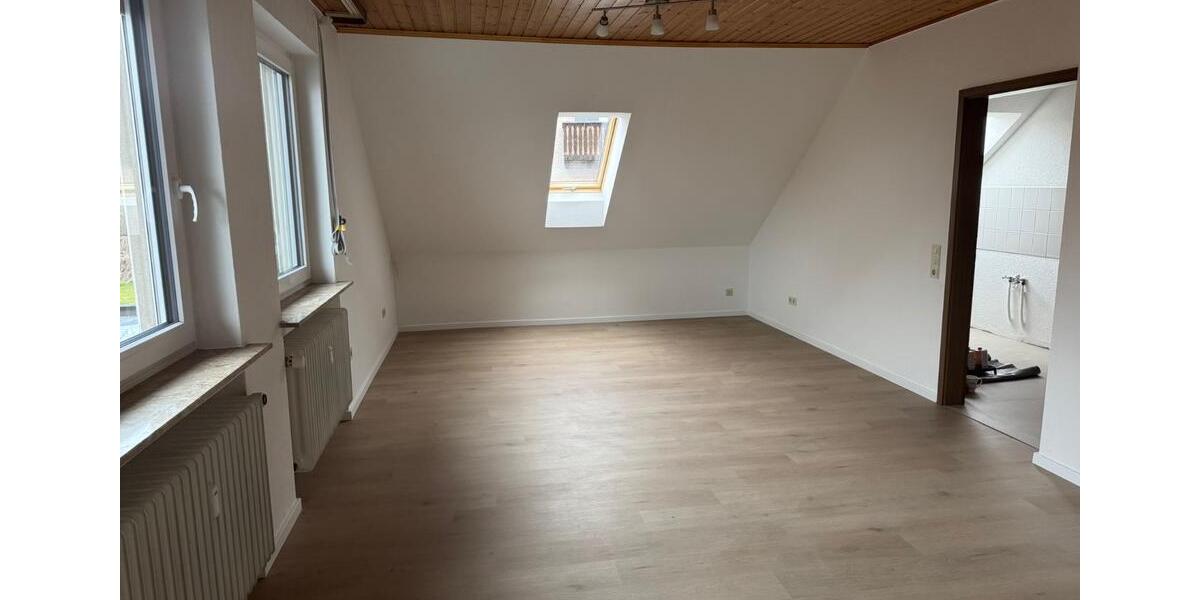 Dachgeschoßwohnung Eschwege - 2 Zimmer, 65 m&sup2;, 495&euro; | Angebot:25764395