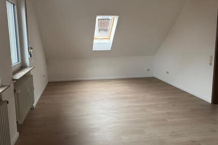 Wohnung Eschwege - 2 Zimmer, 65 m&sup2;, 495&euro; | Angebot:25764395