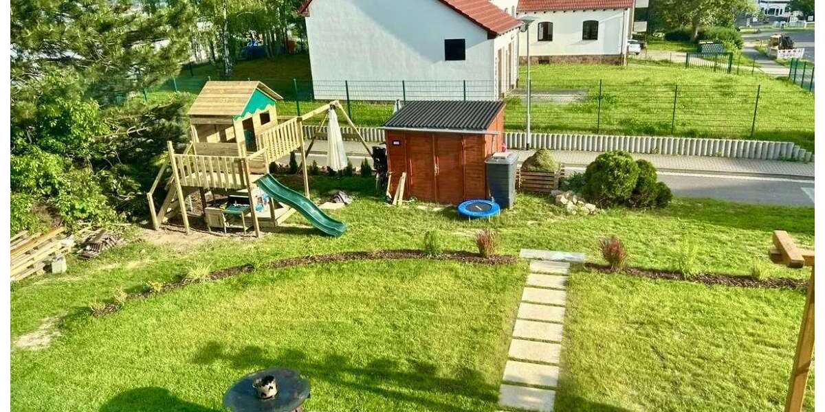 Einfamilienhaus Döbeln - 4 Zimmer, 100 m&sup2;, 1.385&euro; | Angebot:27005974