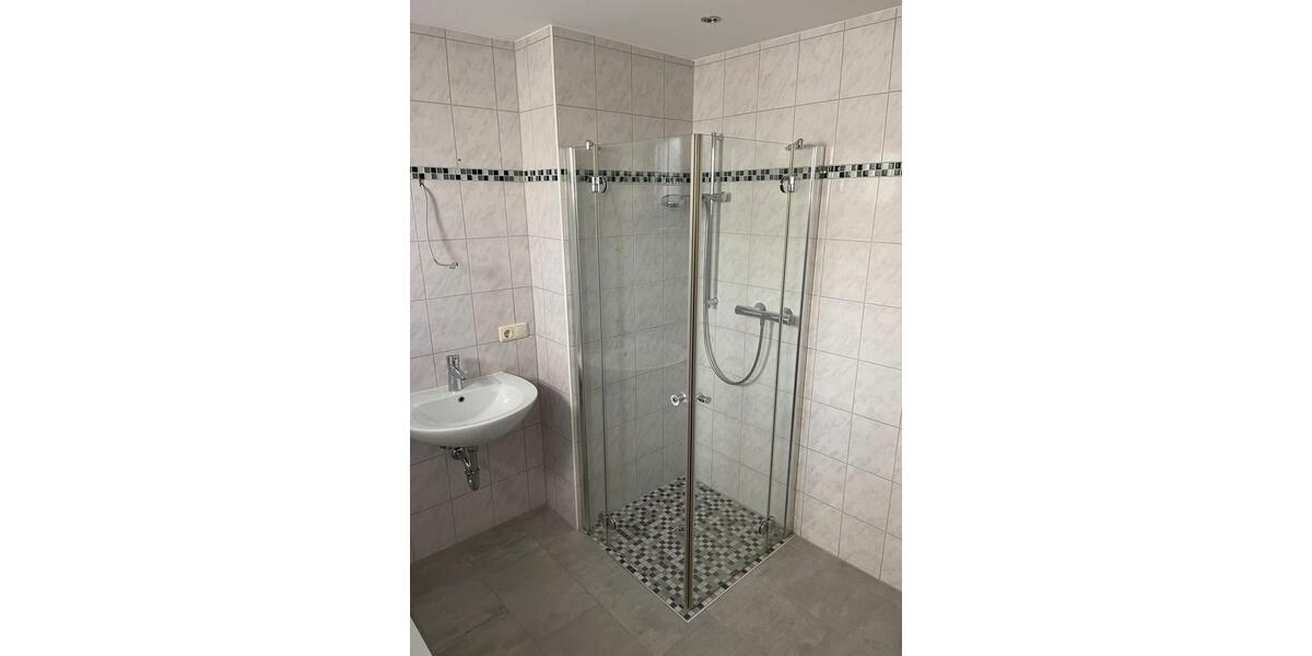 4 Zimmer Wohnung ca. 72qm Erstbezug neu renoviert 4 zimmer