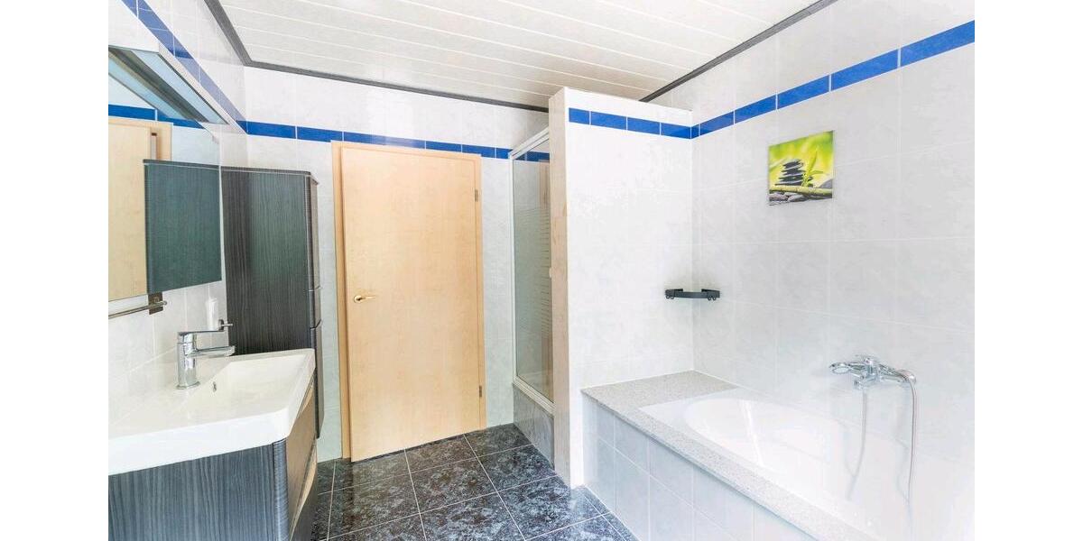 Erdgeschoßwohnung Ebermannsdorf - 3 Zimmer, 125 m&sup2;, 1.000&euro; | Angebot:26045133