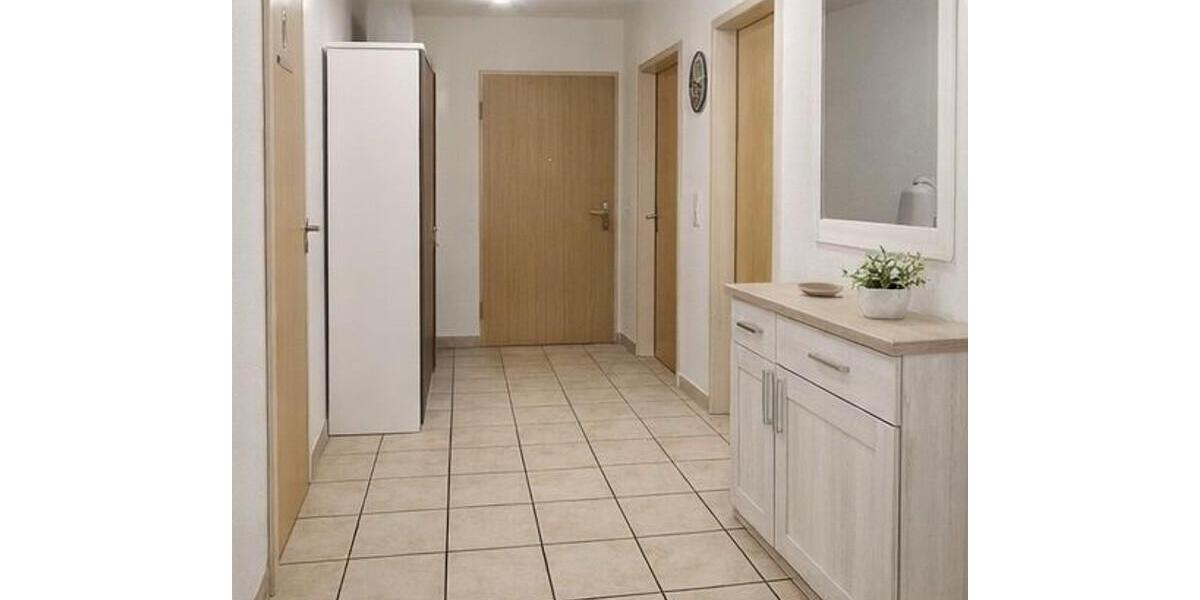 Dachgeschoßwohnung Bad Kreuznach Bad Münster am Stein-Ebernburg - 3 Zimmer, 80 m&sup2;, 750&euro; | Angebot:25269228