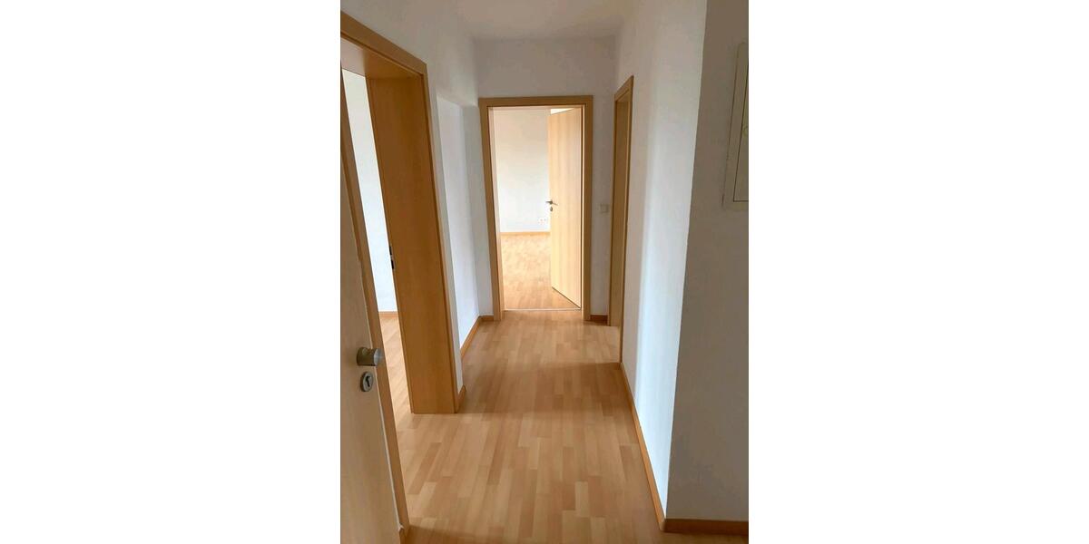 Etagenwohnung Saarbrücken Malstatt - 4 Zimmer, 83 m&sup2;, 750&euro; | Angebot:25053296