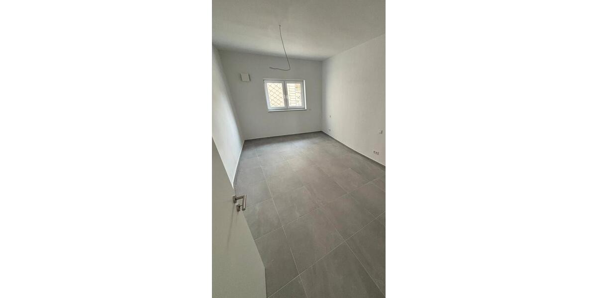 Etagenwohnung Mogendorf - 2 Zimmer, 74 m&sup2;, 880&euro; | Angebot:25417885