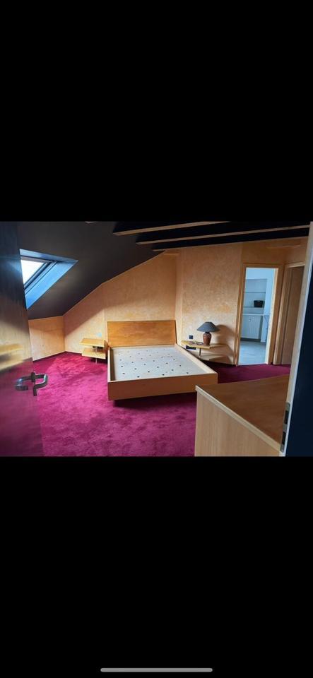 Wohnen mit Wohlfühlfaktor – Dachgeschosswohnung mit Kamin und Ankleidezimmer zimmer