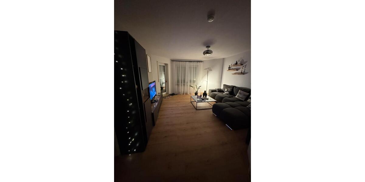 Etagenwohnung Schwedt (Oder) - 3 Zimmer, 78 m&sup2;, 1.300&euro; | Angebot:25995363