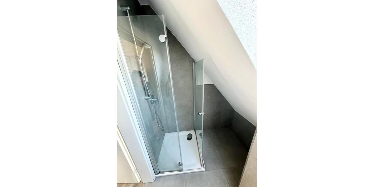 Dachgeschoßwohnung Detmold - 3 Zimmer, 75 m&sup2;, 580&euro; | Angebot:25430655