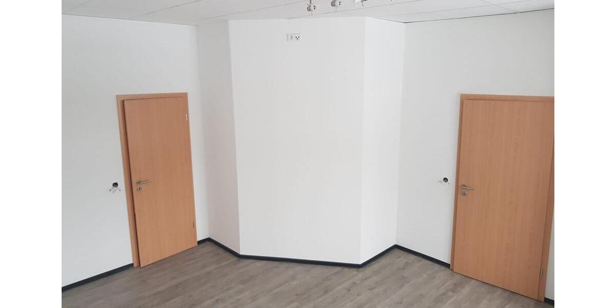 Etagenwohnung Neustadt in Sachsen - 5 Zimmer, 160 m&sup2;, 960&euro; | Angebot:25723747