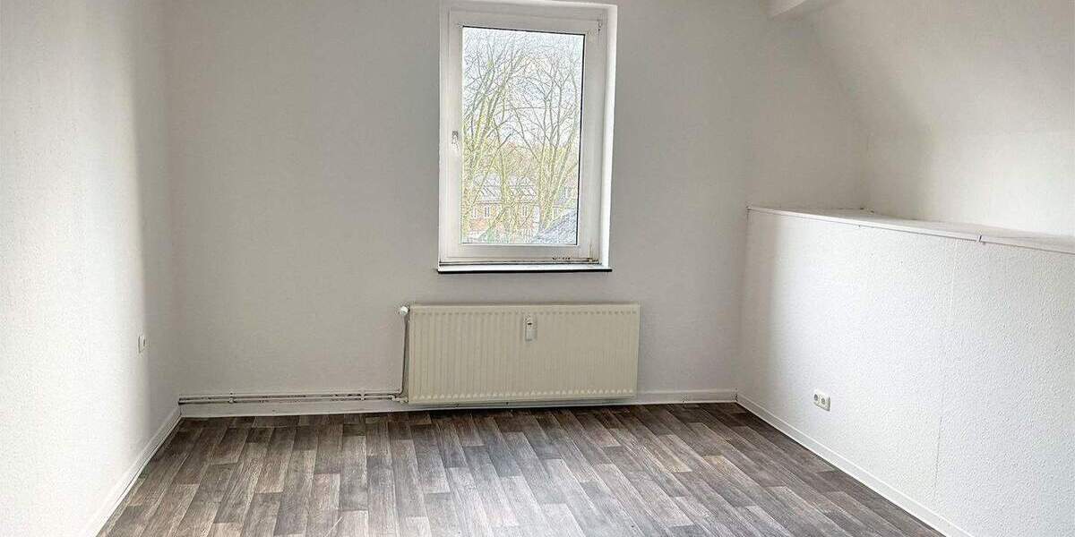 Etagenwohnung Bochum Gerthe - 3 Zimmer, 85 m&sup2;, 590&euro; | Angebot:23879955