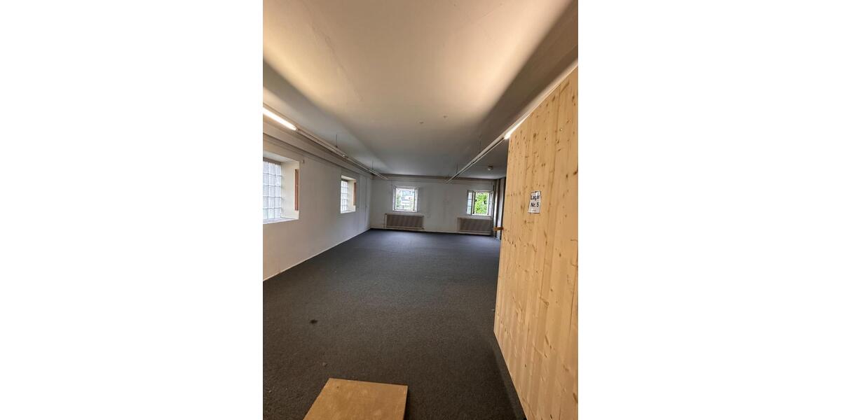 Gewerbeobjekt Freilassing - 300&euro; | Angebot:24367182