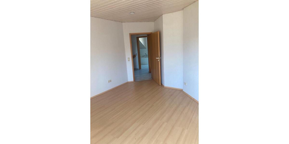 Reihenhaus Kirchberg (Hunsrück) - 4 Zimmer, 120 m&sup2;, 1.140&euro; | Angebot:26271733