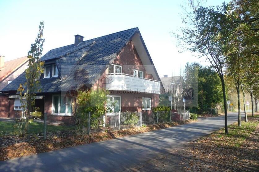 Geräumige 2-Zimmer-Mietwohnung mit Balkon in ruhiger Ortsrandlage 2 zimmer