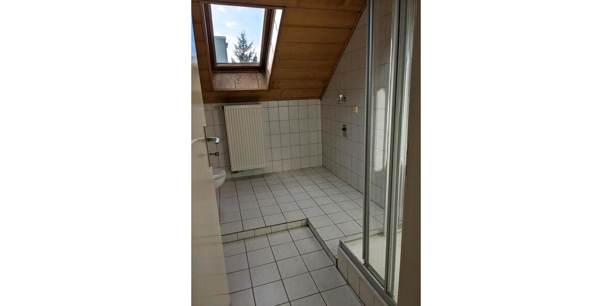 Dachgeschoßwohnung Arnstein - 2.5 Zimmer, 72 m&sup2;, 672&euro; | Angebot:20549624