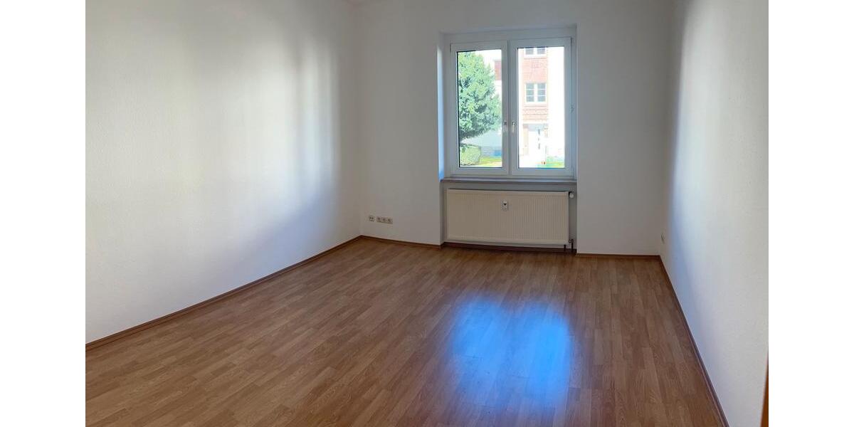 Erdgeschoßwohnung Zeitz - 3 Zimmer, 70 m&sup2;, 420&euro; | Angebot:26285236