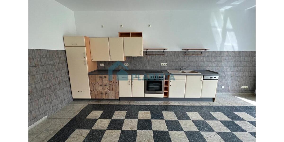 Erdgeschoßwohnung Güstrow - 3 Zimmer, 132 m&sup2;, 1.384&euro; | Angebot:26182631