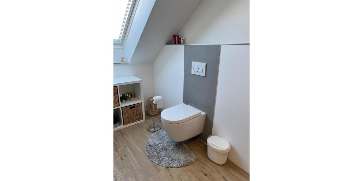 Dachgeschoßwohnung Illingen - 2.5 Zimmer, 66 m&sup2;, 1.150&euro; | Angebot:24514670