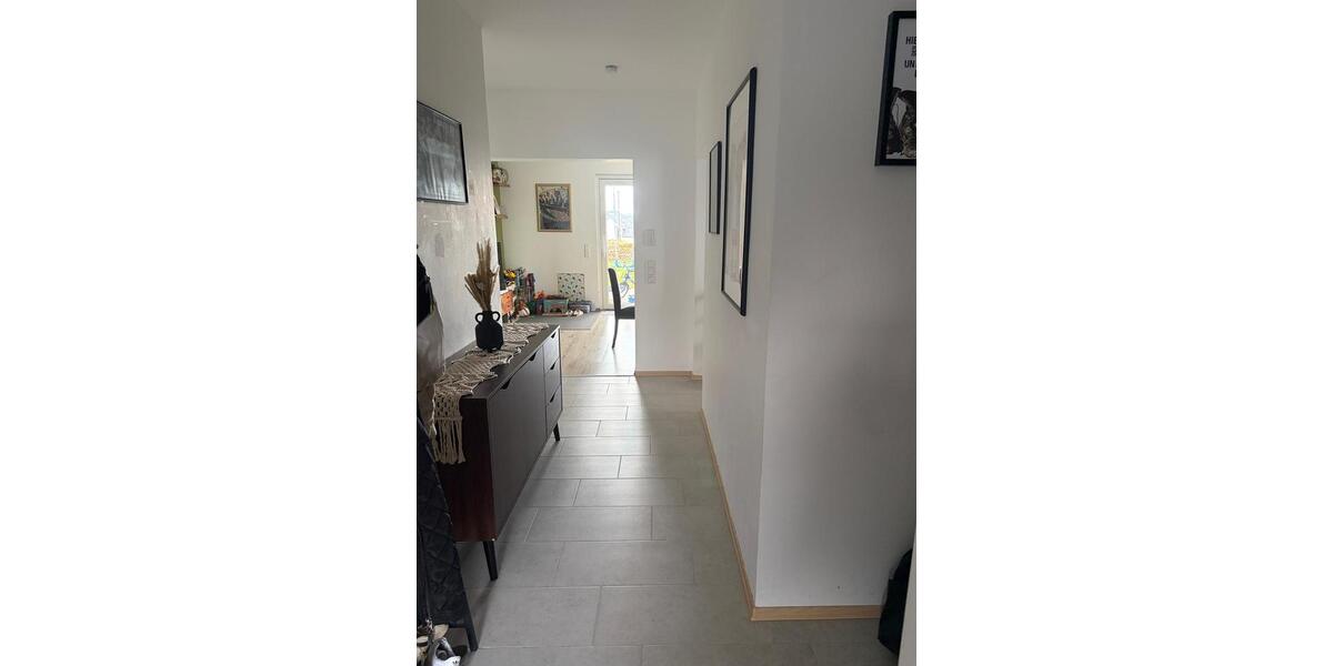 Erdgeschoßwohnung Neuhof - 3 Zimmer, 90 m&sup2;, 865&euro; | Angebot:26235588