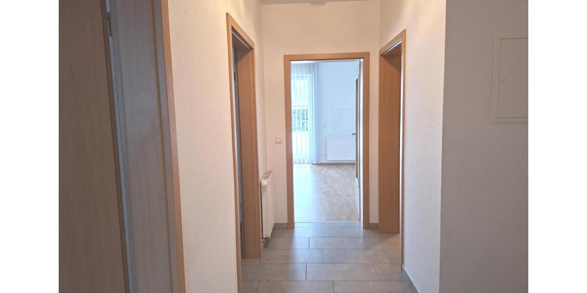 Erdgeschoßwohnung Varel - 3 Zimmer, 75 m&sup2;, 800&euro; | Angebot:24781637