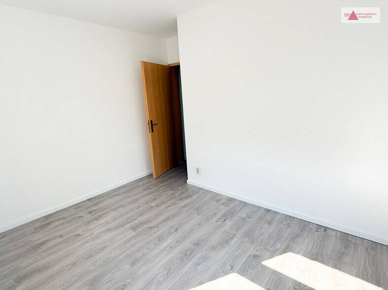 Etagenwohnung Annaberg-Buchholz Buchholz - 3 Zimmer, 65 m&sup2;, 390&euro; | Angebot:25801762