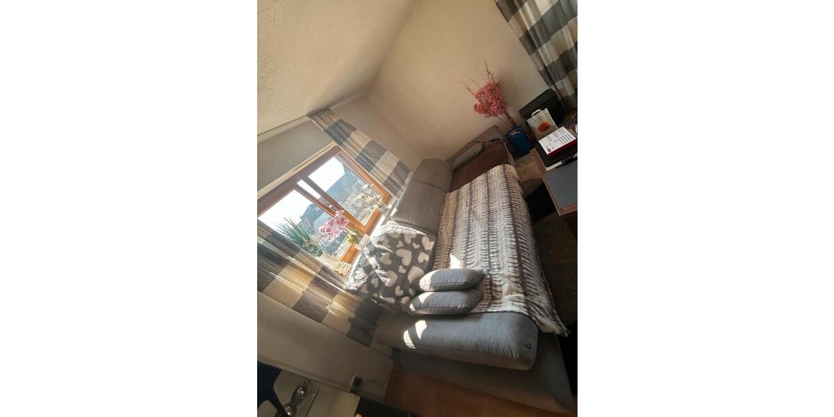 Etagenwohnung Attendorn - 3 Zimmer, 90 m&sup2;, 800&euro; | Angebot:26698795