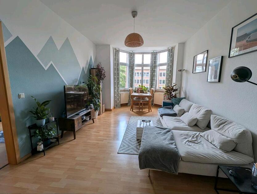 Helle 4-Zimmer-Wohnung mit 91 m², Einbauküche & Keller