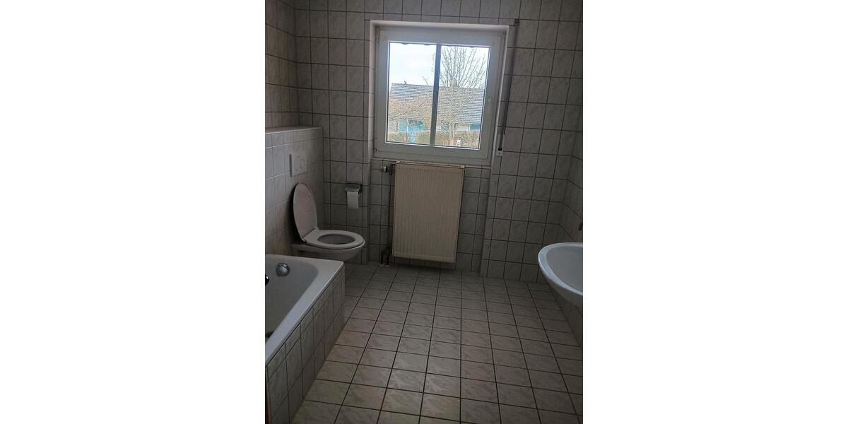 Etagenwohnung Hardheim - 3 Zimmer, 85 m&sup2;, 650&euro; | Angebot:26049570