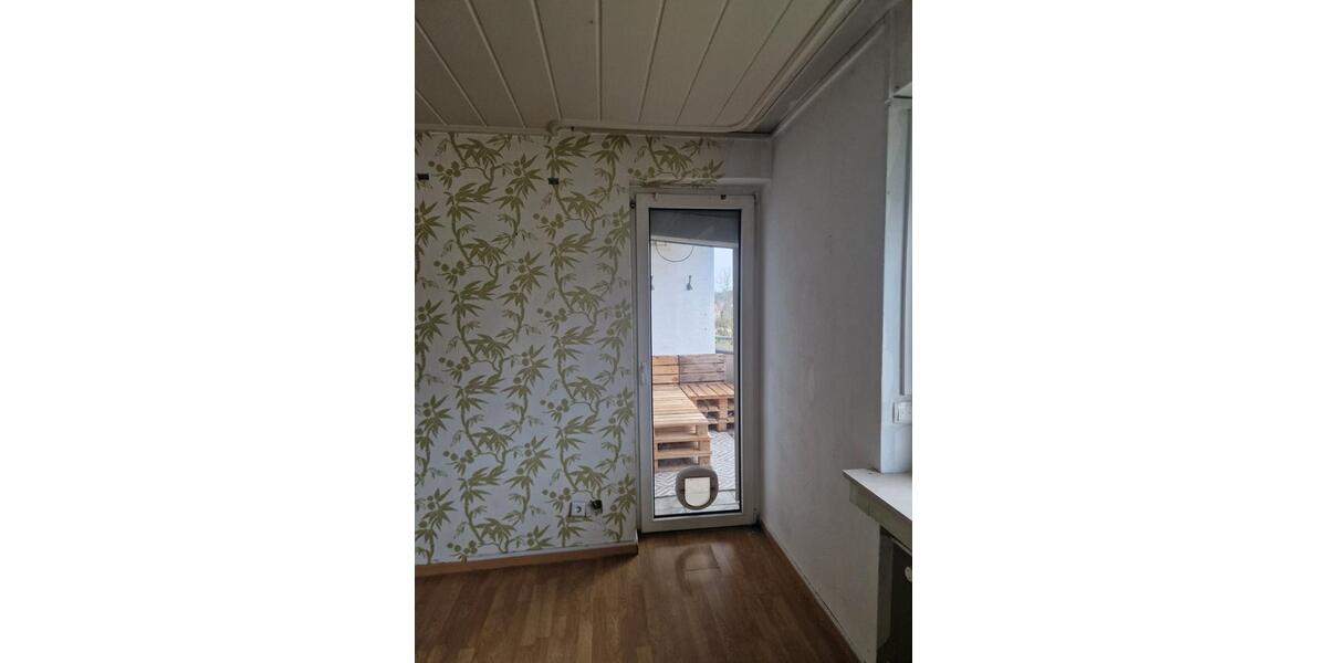 Etagenwohnung Halle - 4 Zimmer, 92 m&sup2;, 850&euro; | Angebot:25805532