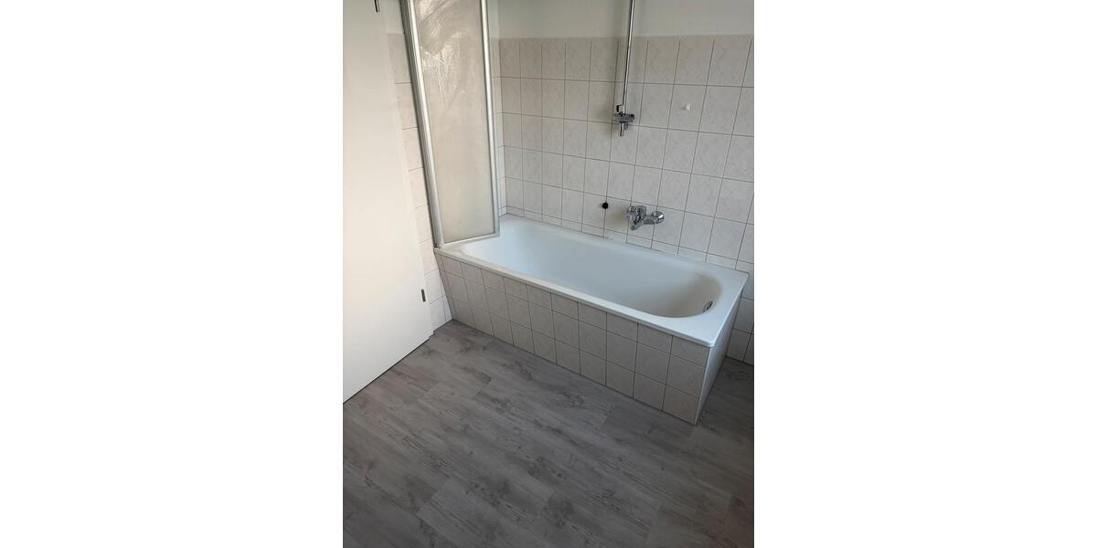 Etagenwohnung Sollstedt - 2 Zimmer, 55 m&sup2;, 565&euro; | Angebot:25432784