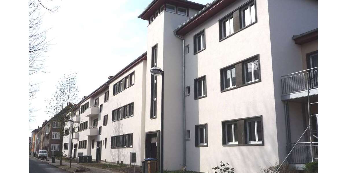 Etagenwohnung Bitterfeld Bitterfeld - 3 Zimmer, 80 m&sup2;, 577&euro; | Angebot:27232456
