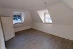 Dachgeschoßwohnung Köln Mülheim - 3 Zimmer, 62 m&sup2;, 375&euro; | Angebot:25162088
