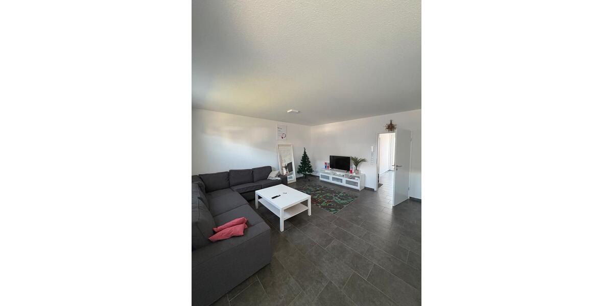 Wohnen auf Zeit Zetel - 1 Zimmer, 12 m&sup2;, 500&euro; | Angebot:26535754