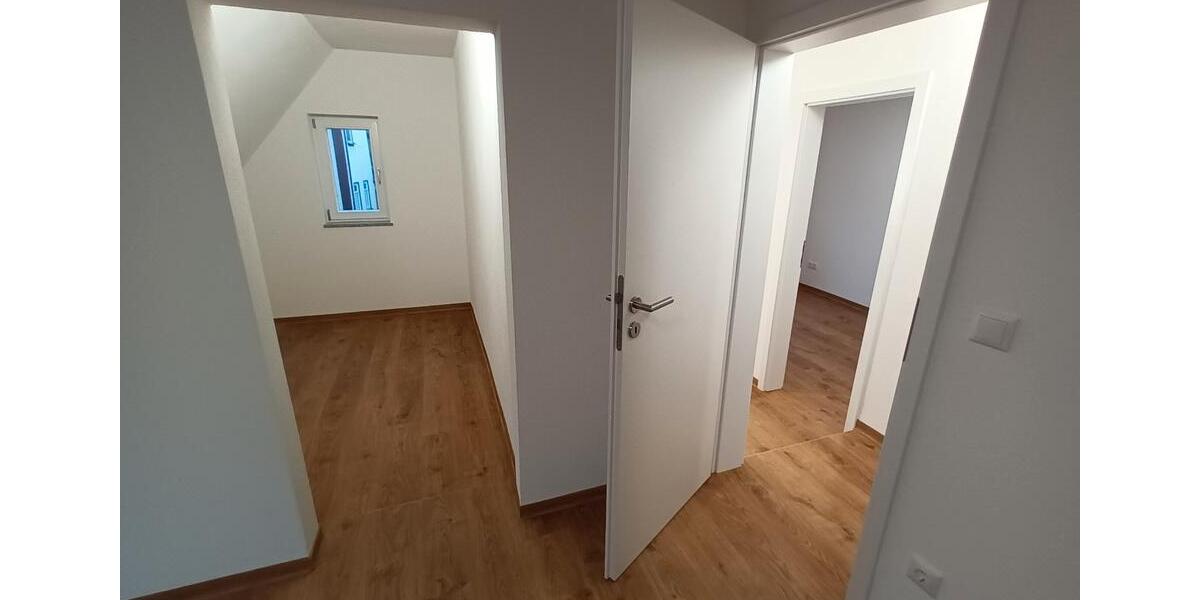 Einfamilienhaus Miltenberg - 4 Zimmer, 80 m&sup2;, 945&euro; | Angebot:26222981