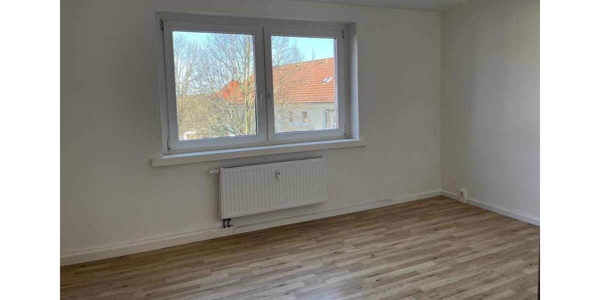 Etagenwohnung Dorfhain - 3 Zimmer, 67 m&sup2;, 399&euro; | Angebot:25286997