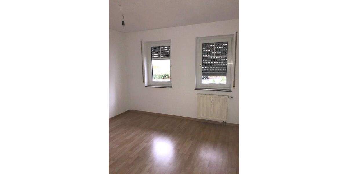 Etagenwohnung Trossingen - 3 Zimmer, 75 m&sup2;, 700&euro; | Angebot:26029595