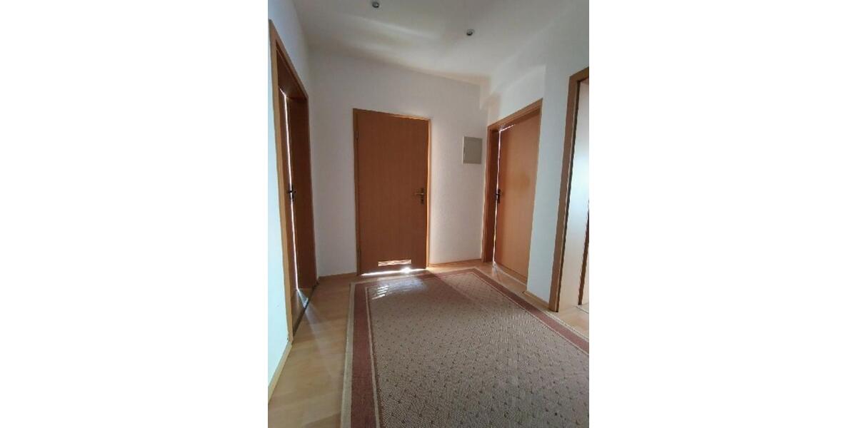 4-Raum-Wohnung mit Balkon, 2 Bädern, Wanne, Garten 4 zimmer