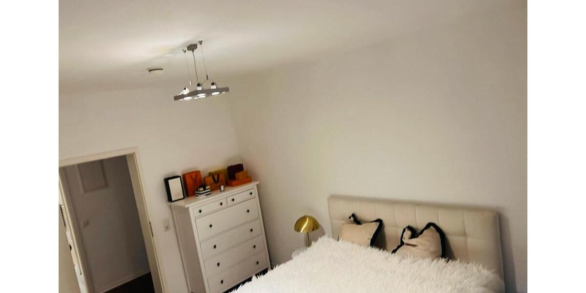 Etagenwohnung Saarbrücken - 2 Zimmer, 80 m&sup2;, 850&euro; | Angebot:26534257