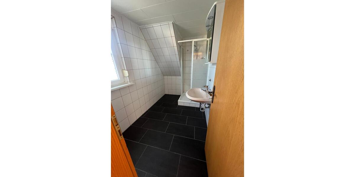 Dachgeschoßwohnung Dotternhausen - 3 Zimmer, 64 m&sup2;, 570&euro; | Angebot:25306813